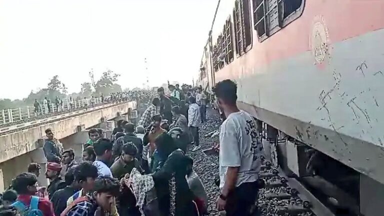 Tragic Train Incident Near Jalgaon Claims 11 Lives